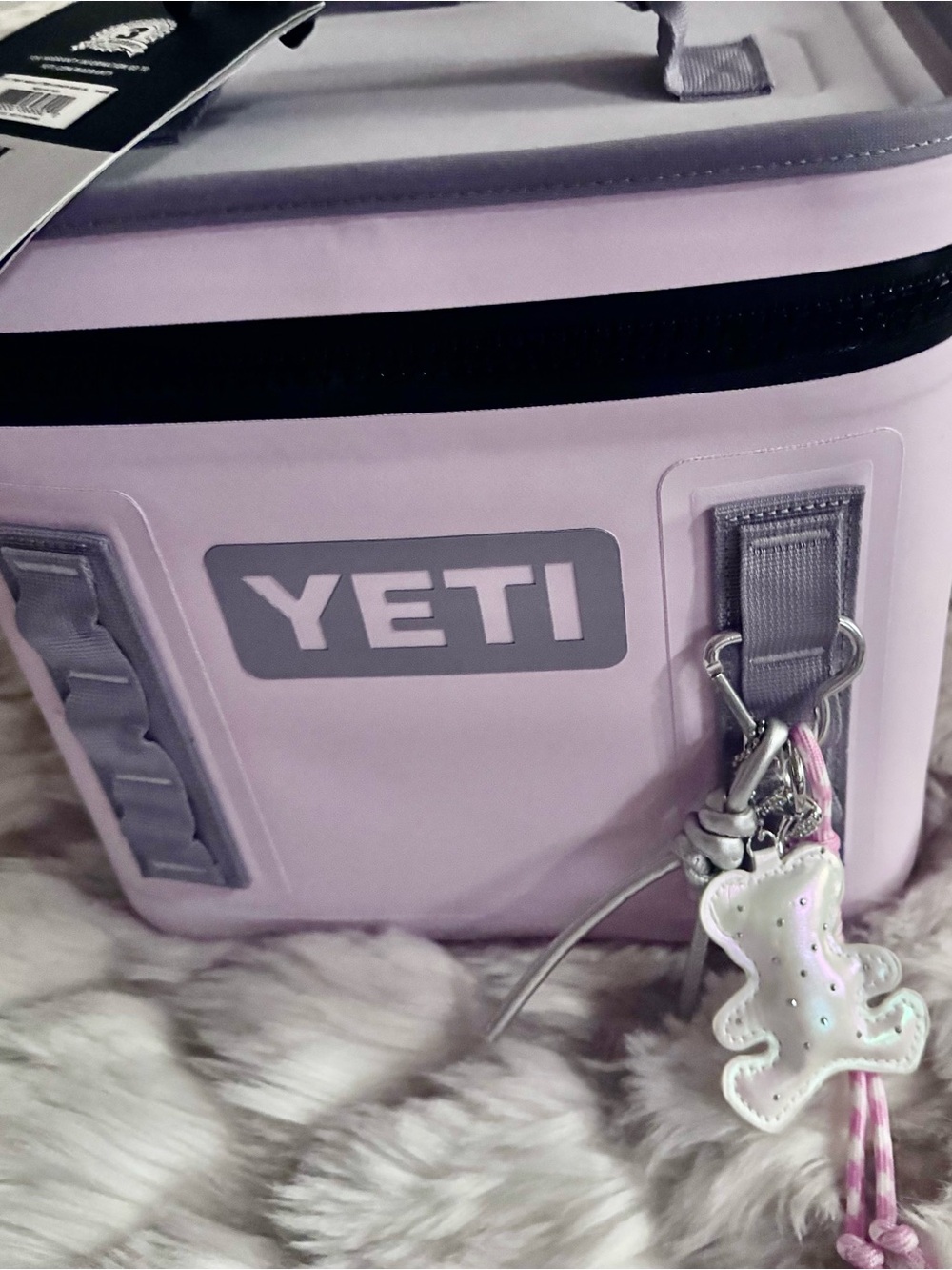 NEW YETI FLIP 8 Soft Cooler/ Lunchbox  - cherry Blossom